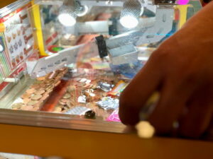 arcade money push machine