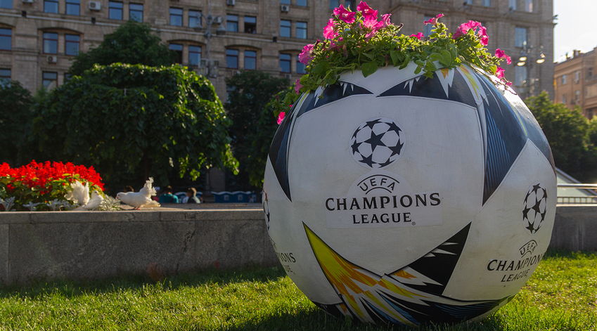 champions league decorative flower pot